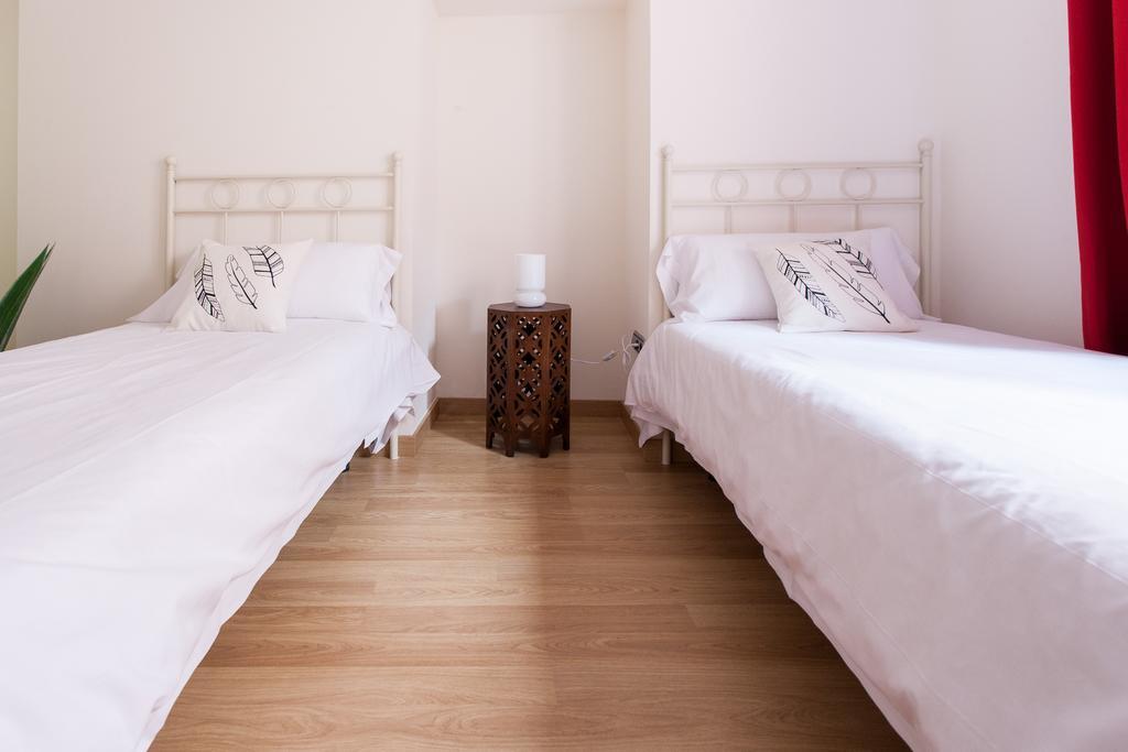 Apartments Olé - Albareda 24 Siviglia Camera foto